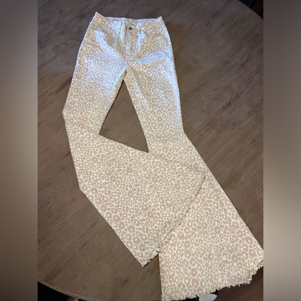 Altar’d State Leopard Flares